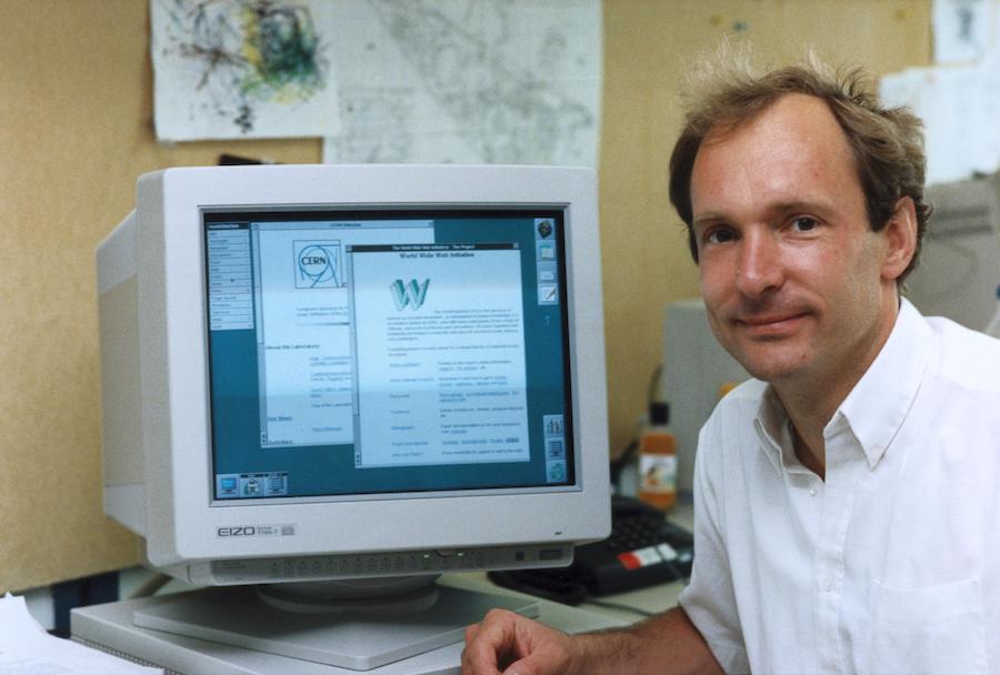 Тим Бернерс-Ли создал первый веб-сайт